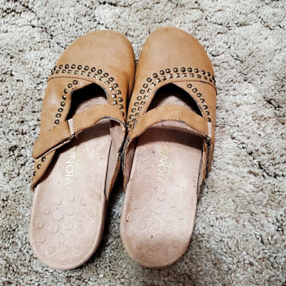 Slip on Vionic shoes